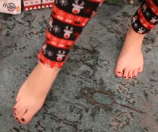 Colleen Ballinger feet photo thumbnail