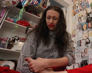 Colleen Ballinger feet photo thumbnail