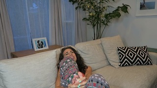 Colleen Ballinger feet photo thumbnail