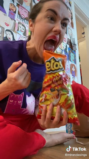 Colleen Ballinger feet photo thumbnail