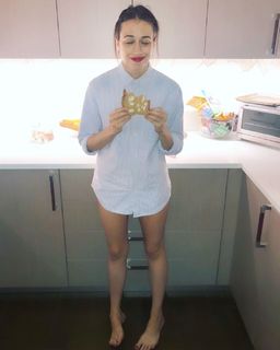Colleen Ballinger feet photo thumbnail