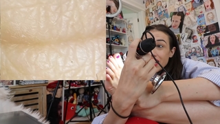 Colleen Ballinger feet photo thumbnail