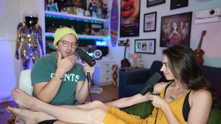 Colleen Ballinger feet photo thumbnail
