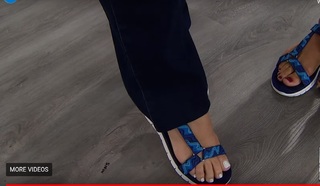 Colleen Lopez feet photo 16