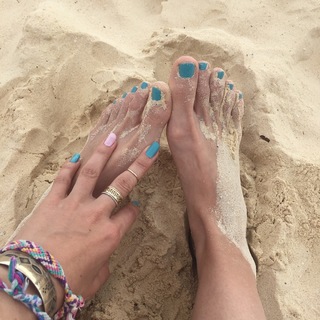 Collette Wolfe feet photo thumbnail
