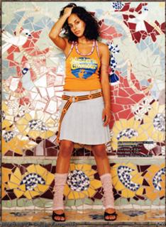 Collien Ulmen-Fernandes feet photo thumbnail