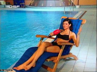 Collien Ulmen-Fernandes feet photo thumbnail