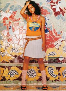 Collien Ulmen-Fernandes feet photo thumbnail