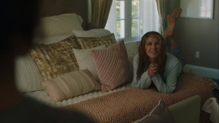 Connie Britton feet photo thumbnail