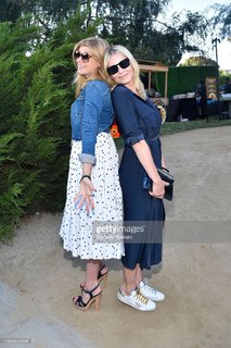 Connie Britton feet photo thumbnail