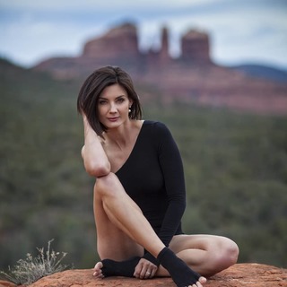 Connie Franklin feet photo 3