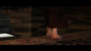 Connie Nielsen feet photo thumbnail
