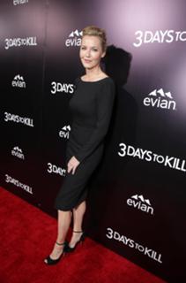 Connie Nielsen feet photo thumbnail