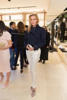 Connie Nielsen feet photo thumbnail