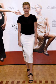 Connie Nielsen feet photo thumbnail