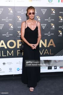 Connie Nielsen feet photo 11