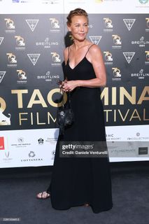 Connie Nielsen feet photo 9