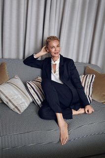 Connie Nielsen feet photo 3