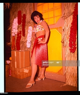 Connie Stevens feet photo 4