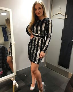 Connie Talbot feet photo 5