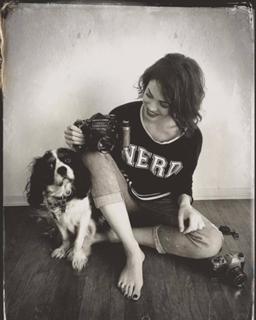 Conor Leslie feet photo thumbnail