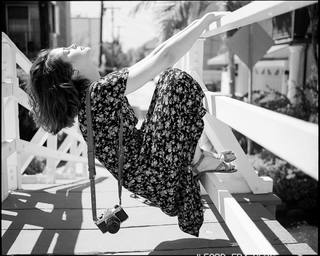 Conor Leslie feet photo thumbnail