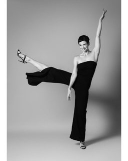 Conor Leslie feet photo thumbnail