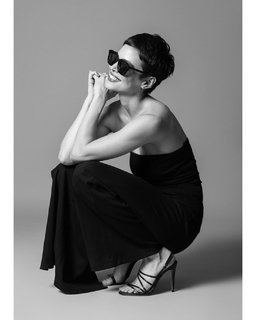 Conor Leslie feet photo thumbnail