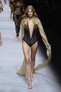 Constance Jablonski feet photo 9