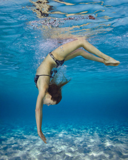 Constance Jablonski feet photo 3