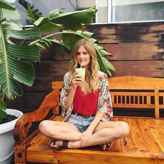 Constance Jablonski feet photo 10
