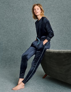Constance Jablonski feet photo 3
