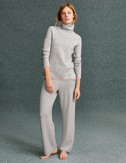 Constance Jablonski feet photo 2