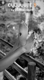 Constance Jablonski feet photo 10