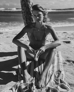 Constance Jablonski feet photo 4