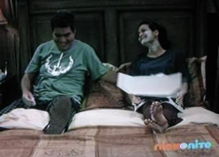 Constance Marie feet photo thumbnail