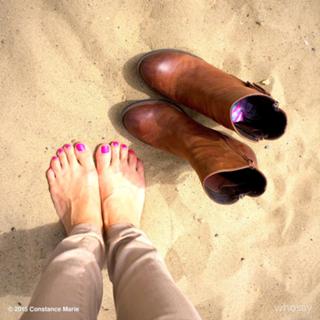 Constance Marie feet photo thumbnail