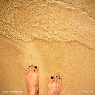 Constance Marie feet photo thumbnail