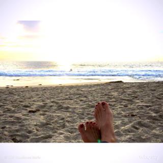 Constance Marie feet photo thumbnail
