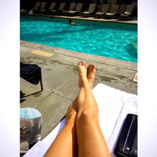 Constance Marie feet photo thumbnail