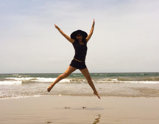 Constance Marie feet photo thumbnail