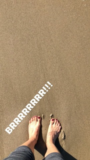 Constance Marie feet photo thumbnail