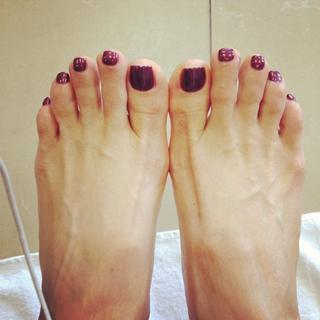 Constance Marie feet photo thumbnail