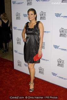 Constance Marie feet photo thumbnail