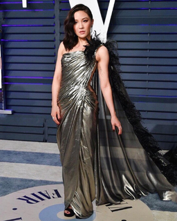 Constance Wu feet photo thumbnail
