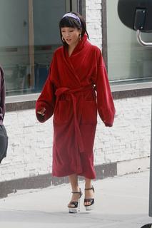 Constance Wu feet photo thumbnail