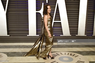 Constance Wu feet photo thumbnail