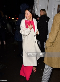 Constance Wu feet photo thumbnail