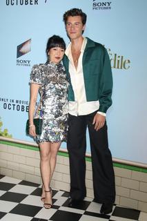 Constance Wu feet photo thumbnail