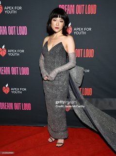 Constance Wu feet photo thumbnail